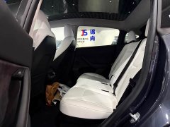 Tesla Model Y Rear-Wheel Drive - ფოტო 8