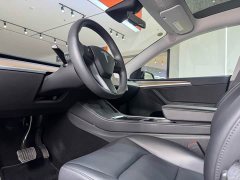 Tesla Model Y Rear-Wheel Drive - ფოტო 11