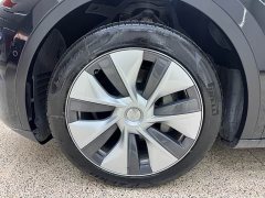 Tesla Model Y Rear-Wheel Drive - ფოტო 8