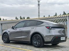 Tesla Model Y Long Range All-Wheel Drive Launch Edition - ფოტო 12