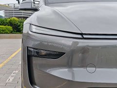 Tesla Model Y Long Range All-Wheel Drive Launch Edition - ფოტო 7