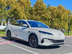 BYD Dolphin 06 DM-i Smart Drive 120KM Deluxe - ფოტო 3