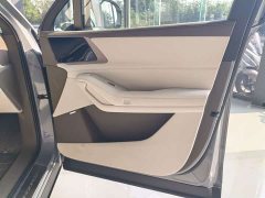 Denza BYD Denza N8L Flagship - ფოტო 19