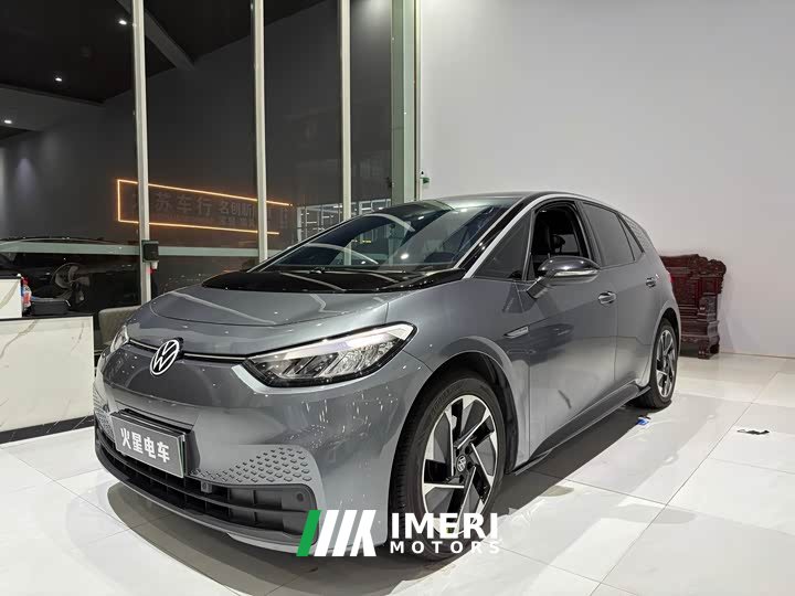 Volkswagen ID.3 Outstanding Edition - ავტომობილი ჩინეთიდან