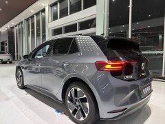 Volkswagen ID.3 Outstanding Edition - ფოტო 11