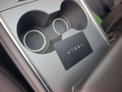 Tesla Model Y Standard Range RWD - ფოტო 10