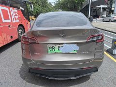 Tesla Model Y Standard Range RWD - ფოტო 4