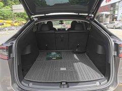 Tesla Model Y Standard Range RWD - ფოტო 7