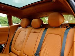 Aston Martin DBX 4.0T V8 - ფოტო 7