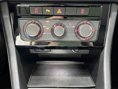 Volkswagen Jetta VS7 280TSI Automatic Comfort Edition - ფოტო 13