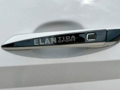 Hyundai Elantra 2022 1.5L CVT Luxury - ფოტო 8