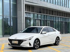 Hyundai Elantra 1.5L CVT Luxury - ფოტო 1