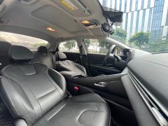 Hyundai Elantra 1.5L CVT Luxury - ფოტო 14