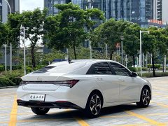 Hyundai Elantra 1.5L CVT Luxury - ფოტო 6
