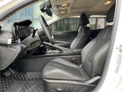 Hyundai Elantra 1.5L CVT Luxury - ფოტო 7