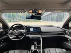 Hyundai Elantra 1.5L CVT Luxury - ფოტო 8