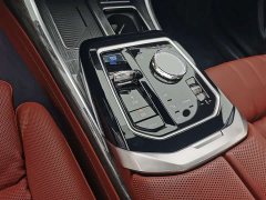 BMW i7 xDrive60L M Sport Package - ფოტო 16