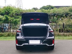 BMW i7 xDrive60L M Sport Package - ფოტო 9