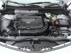 Cadillac XT4 28T FWD Luxury - ფოტო 10