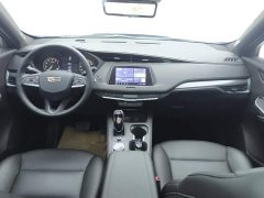 Cadillac XT4 28T FWD Luxury - ფოტო 12