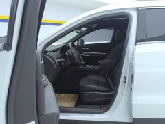 Cadillac XT4 28T FWD Luxury - ფოტო 9