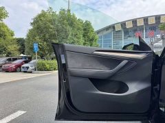 Tesla Model Y Long Range All-Wheel Drive - ფოტო 18