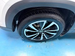 Volkswagen Touareg 280TSI FWD Luxury Plus - ფოტო 5
