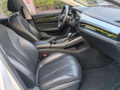 SAIC MG i5 Facelift 1.5L CVT Diamond Edition - ფოტო 13