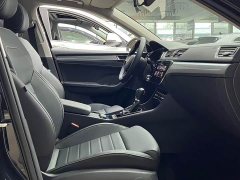 Skoda Superb TSI280 DSG Prestige - photo 17