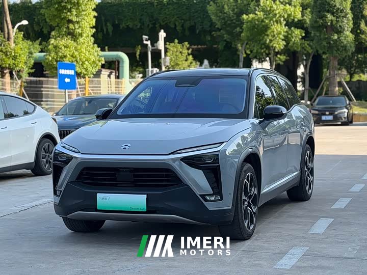 NIO ES8 415KM Signature Edition Six-Seater