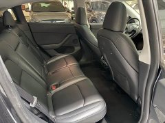 Tesla Model Y Rear-Wheel Drive - ფოტო 12