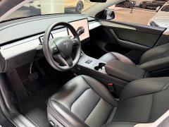 Tesla Model Y Rear-Wheel Drive - ფოტო 14