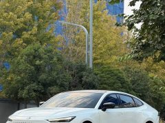 Changan UNI-V 2022 1.5T Smart Navigation Edition - ფოტო 1