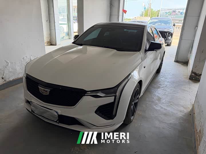 Cadillac CT4 28T Fashion Edition