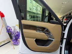 Land Rover Range Rover 3.0 L6 400PS Prestige Seven-Seat Extended Wheelbase - ფოტო 11