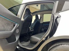 Tesla Model Y Rear-Wheel Drive - ფოტო 19