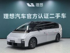 Li Auto Li Xiang MEGA Ultra - ფოტო 1