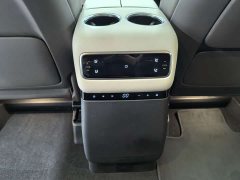 Li Auto Li Xiang MEGA Ultra - ფოტო 9