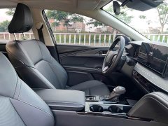 Toyota Camry Hybrid 2.0L HGVP Luxury - ფოტო 8