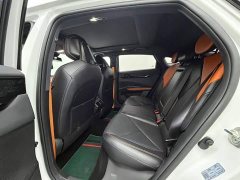 Changan UNI-V 1.5T Premium - ფოტო 5