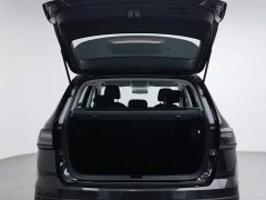 Volkswagen Touareg 2023 300TSI Two-Wheel Drive Crescent Edition - ფოტო 16