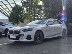 BMW 5 Series 530Li Luxury M Sport Package - ფოტო 1