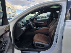 BMW 5 Series 530Li Luxury M Sport Package - ფოტო 11