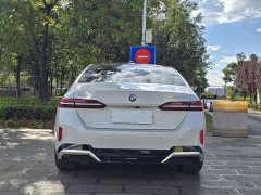 BMW 5 Series 530Li Luxury M Sport Package - ფოტო 8