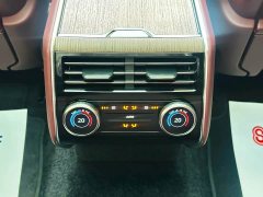 Land Rover Range Rover 3.0 L6 400PS SE Long Wheelbase - ფოტო 17