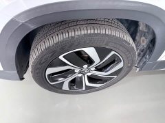 Volkswagen Touareg 300TSI FWD Full Moon Edition - ფოტო 5