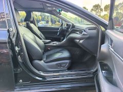 Toyota Camry Hybrid 2.5HS Sharp Luxury Edition - ფოტო 11