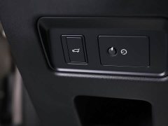 Land Rover Discovery 2021 360PS R-Dynamic SE - ფოტო 17