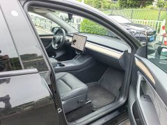 Tesla Model Y Standard Range RWD - ფოტო 13