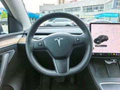 Tesla Model Y Standard Range RWD - ფოტო 9